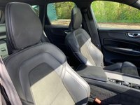USED 2018 18 VOLVO XC60 2.0 T8 TWIN ENGINE R-DESIGN PRO AWD 5d 385 BHP HUGE SPECIFICATION 2018 VOLVO XC60 2.0 T8 R-DESIGN PRO - AUTOMATIC PADDLE SHIFT GEARBOX - PLUG IN HYBRID - ELECTRIC (PHEV) - 1 FORMER KEEPER - SERVICE HISTORY