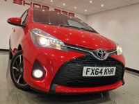 USED 2014 64 TOYOTA YARIS 1.33 VVT-i (99 PS) SPORT 5DR + NAVIGATION + REVERSE CAMERA + 2 TONE RED / BLACK UPHOLSTERY + DAB + MEDIA + PRIVACY +16S 16S+R/CAMERA+PRIVACY GLASS+NAVIGATION+2 TONE SEATS