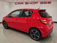 USED 2014 64 TOYOTA YARIS 1.33 VVT-i (99 PS) SPORT 5DR + NAVIGATION + REVERSE CAMERA + 2 TONE RED / BLACK UPHOLSTERY + DAB + MEDIA + PRIVACY +16S 16S+R/CAMERA+PRIVACY GLASS+NAVIGATION+2 TONE SEATS