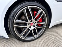 USED 2014 64 JAGUAR F-TYPE 5.0 R 2d 550 BHP F/Jaguar/S/H, Pan Roof, V.G.C