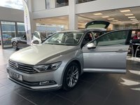 USED 2015 Y VOLKSWAGEN PASSAT 2.0 GT TDI BLUEMOTION TECHNOLOGY DSG 5d 188 BHP REAR VIEW CAMERA