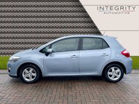 USED 2012 61 TOYOTA AURIS 1.8 T4 5d 99 BHP HYBRID ELECTRIC POWER