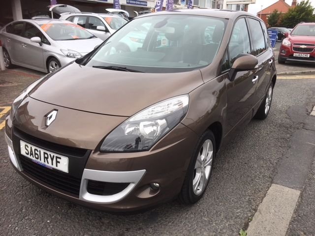 2011 61 Renault Scenic 1.5 DYNAMIQUE TOMTOM DCI 5d 110 BHP
