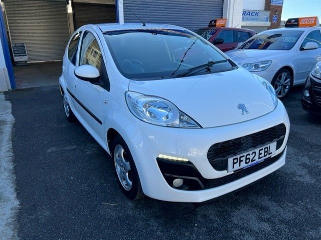 2013 62 Peugeot 107 1.0 ALLURE 5d 68 BHP