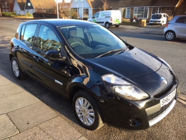 2012 62 Renault Clio 1.1 EXPRESSION PLUS 16V 5d 75 BHP