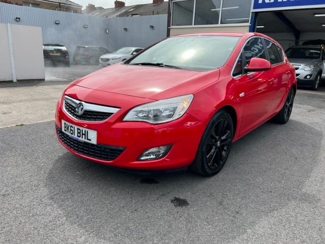 2011 61 Vauxhall Astra 2.0 SRI CDTI S/S 5d 163 BHP