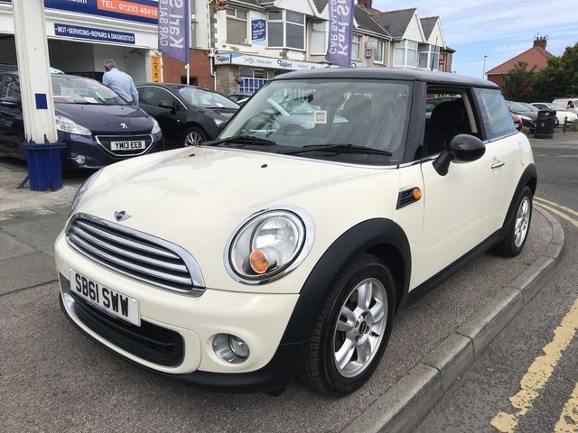 2011 61 MINI Hatch One 1.6 ONE 3d 98 BHP