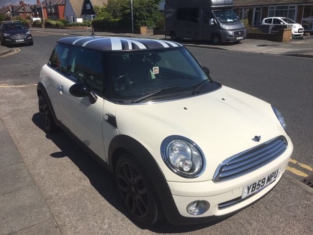 2010 59 MINI Hatch Cooper 1.6 COOPER 3d 118 BHP