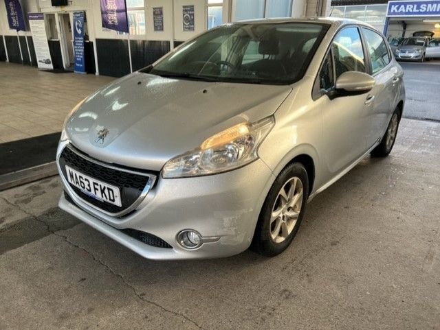 2013 63 Peugeot 208 1.2 ACTIVE 5d 82 BHP