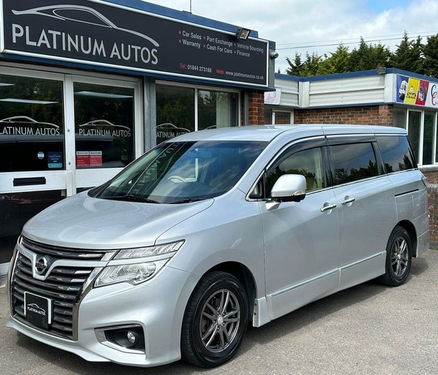 2012 ELGRAND 8 SEATER HIGHWAY STAR ULEZ LEZ EXEMPT ULEZ LEZ EXEMPT 8 SEATS... photo