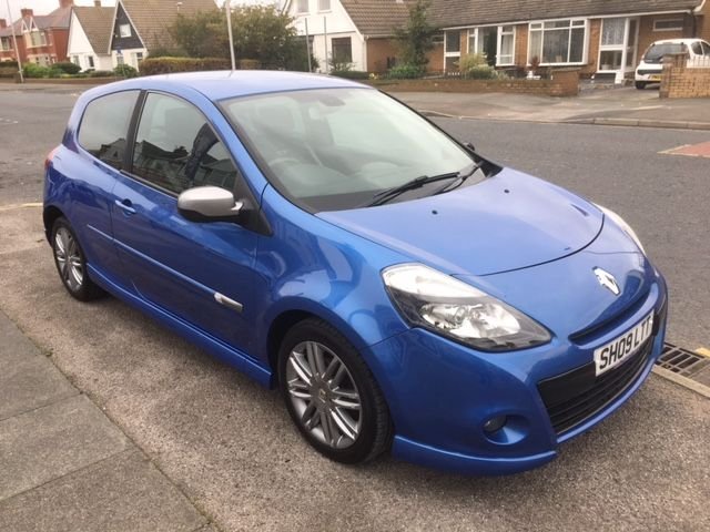 2009 09 Renault Clio 1.6 GT 3d 127 BHP