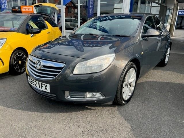 2013 62 Vauxhall Insignia 1.8 SRI 5d 138 BHP