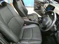 USED 2018 18 TOYOTA CHR 1.8 EXCEL 5d 122 BHP CAZ AND ULEZ COMPLIANT SAT NAV LEATHER REAR CAMERA 1 OWNER SERVICE HISTORY TOYOTA WARRANTY TILL JULY 2028 VAT Q