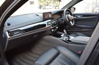 USED 2020 69 BMW 5 SERIES 3.0 530D M SPORT 4d 261 BHP M SPORT+ PACK / HARMAN KARDON
