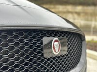 USED 2018 18 JAGUAR XF 2.0 PORTFOLIO 4d 247 BHP 