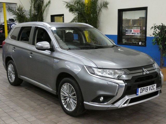 2019 19 Mitsubishi Outlander 2.4 PHEV JURO 5d 207 BHP