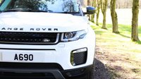 USED 2015 65 LAND ROVER RANGE ROVER EVOQUE 2.0 TD4 (180) SE Tech 5dr (Panoramic Sunroof / Black Stealth Pack / Satellite Navigation) !! NATIONWIDE DELIVERY AVAILABLE !!