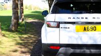 USED 2015 65 LAND ROVER RANGE ROVER EVOQUE 2.0 TD4 (180) SE Tech 5dr (Panoramic Sunroof / Black Stealth Pack / Satellite Navigation) !! NATIONWIDE DELIVERY AVAILABLE !!