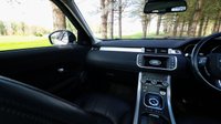 USED 2015 65 LAND ROVER RANGE ROVER EVOQUE 2.0 TD4 (180) SE Tech 5dr (Panoramic Sunroof / Black Stealth Pack / Satellite Navigation) !! NATIONWIDE DELIVERY AVAILABLE !!