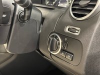 USED 2015 15 LAND ROVER DISCOVERY 3.0 SDV6 HSE LUXURY 5d 255 BHP Striking 3.0 SDV6 HSE LUXURY, Santorini Black, Spectacular Ivory Leather, Rear Seat Entertainment , 57401 Miles , Complete Land Rover Suppyling Dealer Service Record