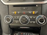 USED 2015 15 LAND ROVER DISCOVERY 3.0 SDV6 HSE LUXURY 5d 255 BHP Striking 3.0 SDV6 HSE LUXURY, Santorini Black, Spectacular Ivory Leather, Rear Seat Entertainment , 57401 Miles , Complete Land Rover Suppyling Dealer Service Record