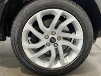 USED 2015 15 LAND ROVER DISCOVERY 3.0 SDV6 HSE LUXURY 5d 255 BHP Striking 3.0 SDV6 HSE LUXURY, Santorini Black, Spectacular Ivory Leather, Rear Seat Entertainment , 57401 Miles , Complete Land Rover Suppyling Dealer Service Record