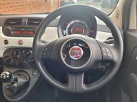 USED 2011 61 FIAT 500 1.2 LOUNGE 3d 69 BHP AIR CON - PANORAMIC ROOF - LOW MILES - SERVICE HISTORY