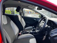 USED 2012 12 FORD FOCUS 1.6 ZETEC 5d 104 BHP 