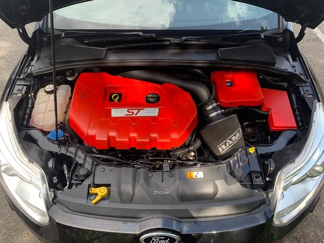 View our FORD FOCUS