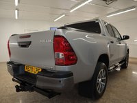 USED 2020 20 TOYOTA HI-LUX 2.4 INVINCIBLE X 4WD D-4D DCB 147 BHP TOW BAR & ROLLER SHUTTER FITTED 4 WHEEL DRIVE WORK HORSE