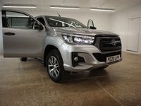 USED 2020 20 TOYOTA HI-LUX 2.4 INVINCIBLE X 4WD D-4D DCB 147 BHP TOW BAR & ROLLER SHUTTER FITTED 4 WHEEL DRIVE WORK HORSE