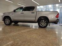 USED 2020 20 TOYOTA HI-LUX 2.4 INVINCIBLE X 4WD D-4D DCB 147 BHP TOW BAR & ROLLER SHUTTER FITTED 4 WHEEL DRIVE WORK HORSE