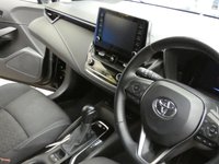 USED 2020 20 TOYOTA COROLLA 1.8 ICON TECH 5d 121 BHP SAT NAV REAR VIEW CAMERA VAT Q TOYOTA WARRANTY TILL MARCH 2030