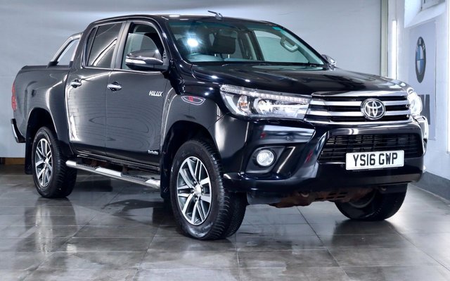 2016 16 Toyota HI-Lux 2.4 INVINCIBLE 4WD D-4D DCB 148 BHP