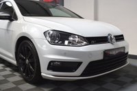 USED 2016 16 VOLKSWAGEN GOLF HATCHBACK 1.4 R-LINE TSI 5d 148 BHP ORYX WHITE / FRESHLY SERVICED