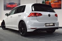 USED 2016 16 VOLKSWAGEN GOLF HATCHBACK 1.4 R-LINE TSI 5d 148 BHP ORYX WHITE / FRESHLY SERVICED