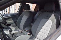 USED 2016 16 VOLKSWAGEN GOLF HATCHBACK 1.4 R-LINE TSI 5d 148 BHP ORYX WHITE / FRESHLY SERVICED