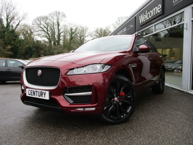 2017 66 Jaguar F-Pace 2.0 R-SPORT AWD 5d 178 BHP