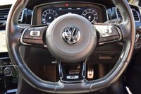 USED 2017 17 VOLKSWAGEN GOLF 2.0 R TSI DSG 5d 306 BHP PAN ROOF / PRO NAV / DYNAUDIO