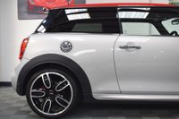 USED 2017 T MINI HATCH JOHN COOPER WORKS 2.0 JOHN COOPER WORKS 3d 228 BHP TECH & MEDIA PACKS / FULL HIST