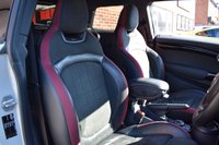 USED 2017 T MINI HATCH JOHN COOPER WORKS 2.0 JOHN COOPER WORKS 3d 228 BHP TECH & MEDIA PACKS / FULL HIST