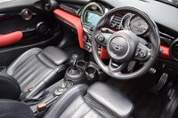 USED 2018 61 MINI CONVERTIBLE 2.0 COOPER S 2d 190 BHP HUGE SPEC / CHILI PK / LEATHER