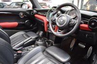 USED 2018 61 MINI CONVERTIBLE 2.0 COOPER S 2d 190 BHP HUGE SPEC / CHILI PK / LEATHER