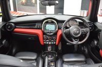 USED 2018 61 MINI CONVERTIBLE 2.0 COOPER S 2d 190 BHP HUGE SPEC / CHILI PK / LEATHER