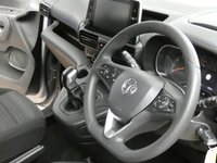 USED 2019 69 VAUXHALL COMBO LIFE 1.5 ENERGY XL S/S 5d 101 BHP 7 SEATS PARKING SENSORS 6 MONTHS GOLD WARRANTY