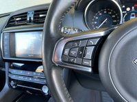 USED 2017 17 JAGUAR F-PACE 2.0 PRESTIGE AWD 5d 178 BHP 