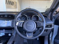 USED 2017 17 JAGUAR F-PACE 2.0 PRESTIGE AWD 5d 178 BHP 