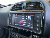 USED 2017 17 JAGUAR F-PACE 2.0 PRESTIGE AWD 5d 178 BHP 