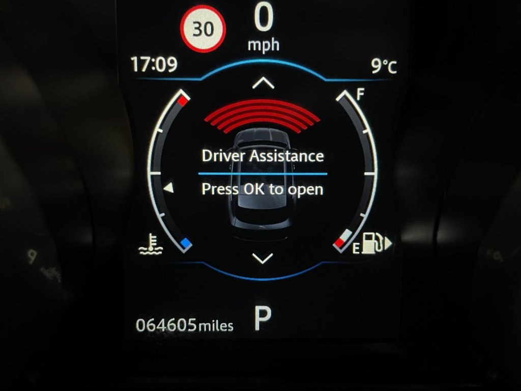 USED 2017 17 JAGUAR F-PACE 2.0 PRESTIGE AWD 5d 178 BHP 