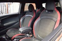 USED 2017 67 MINI HATCH JOHN COOPER WORKS 2.0 JOHN COOPER WORKS 3d 228 BHP JCW PRO EXHAUST / HUD / H&K